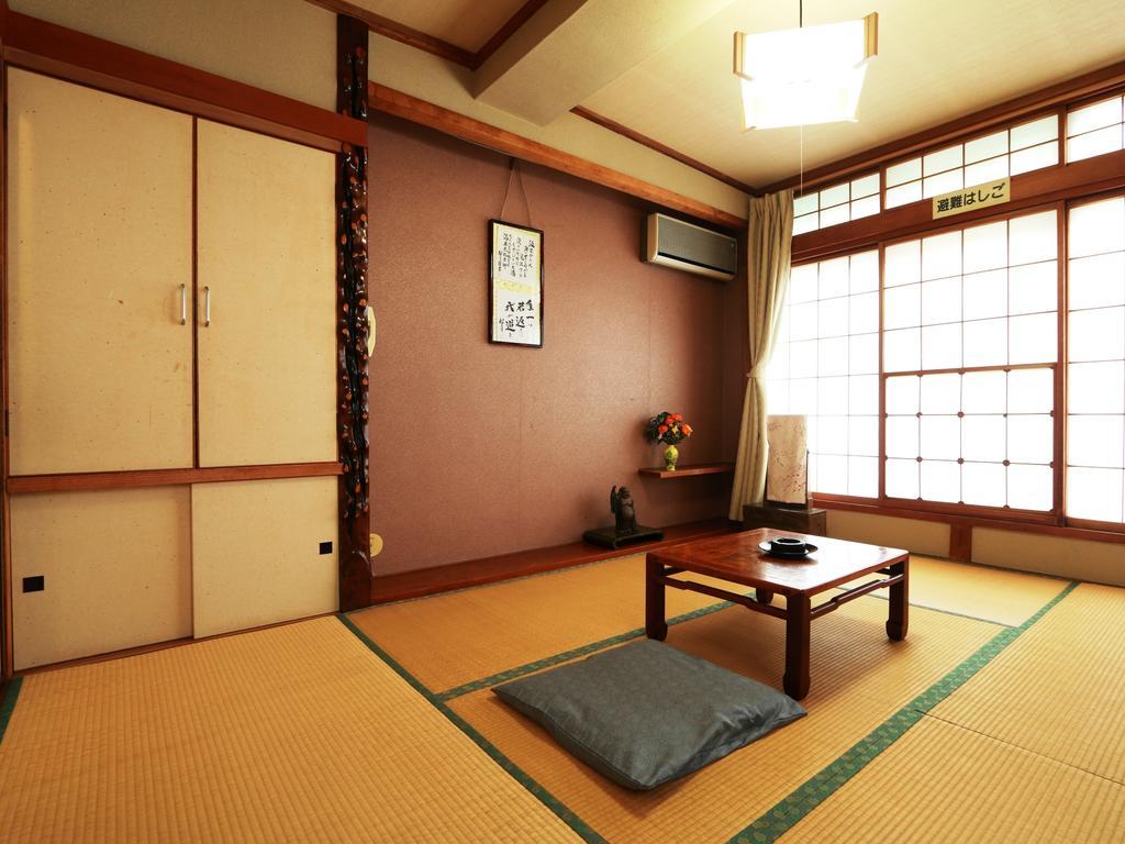 ホテルYoudaya 山ノ内町 エクステリア 写真