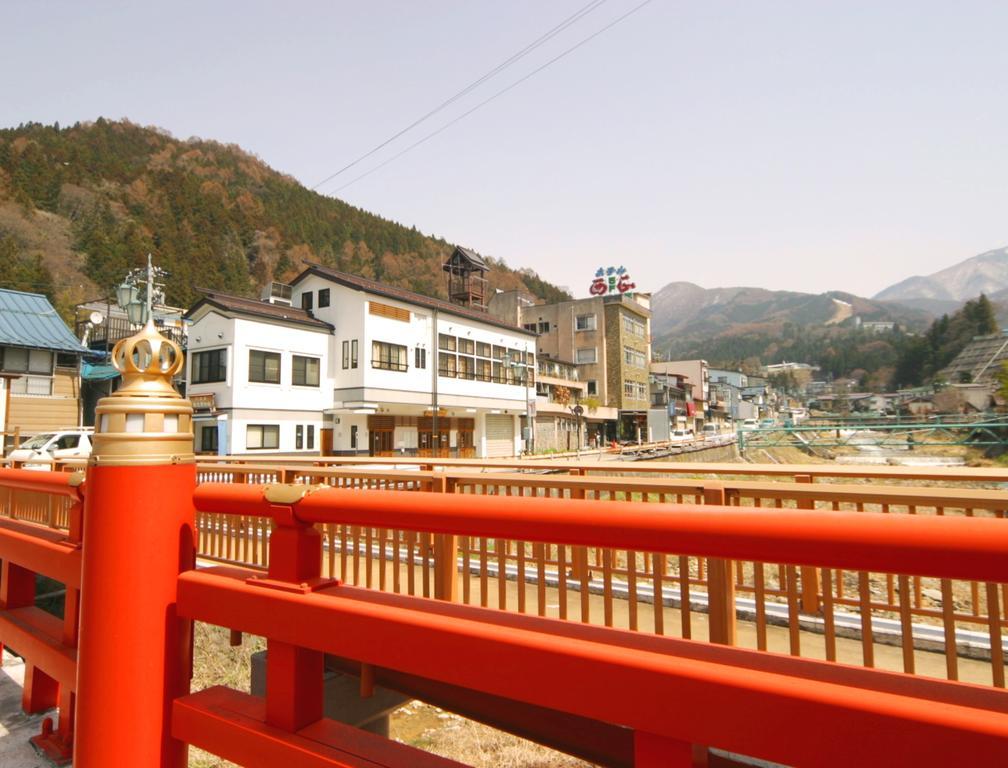 ホテルYoudaya 山ノ内町 エクステリア 写真