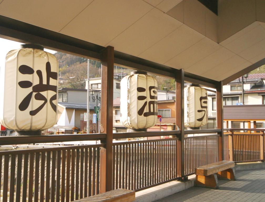 ホテルYoudaya 山ノ内町 エクステリア 写真